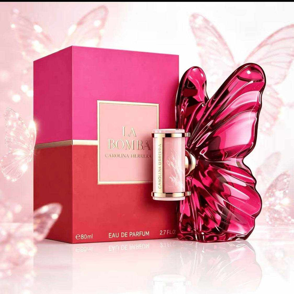 Carolina Herrera La Bomba Eau, perfume femenino en frasco de vidrio fucsia con forma de mariposa y caja rosa.