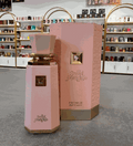 Perfume Dulce paraíso de French Avenue, frasco y caja rosa con detalles dorados y diseño elegante.