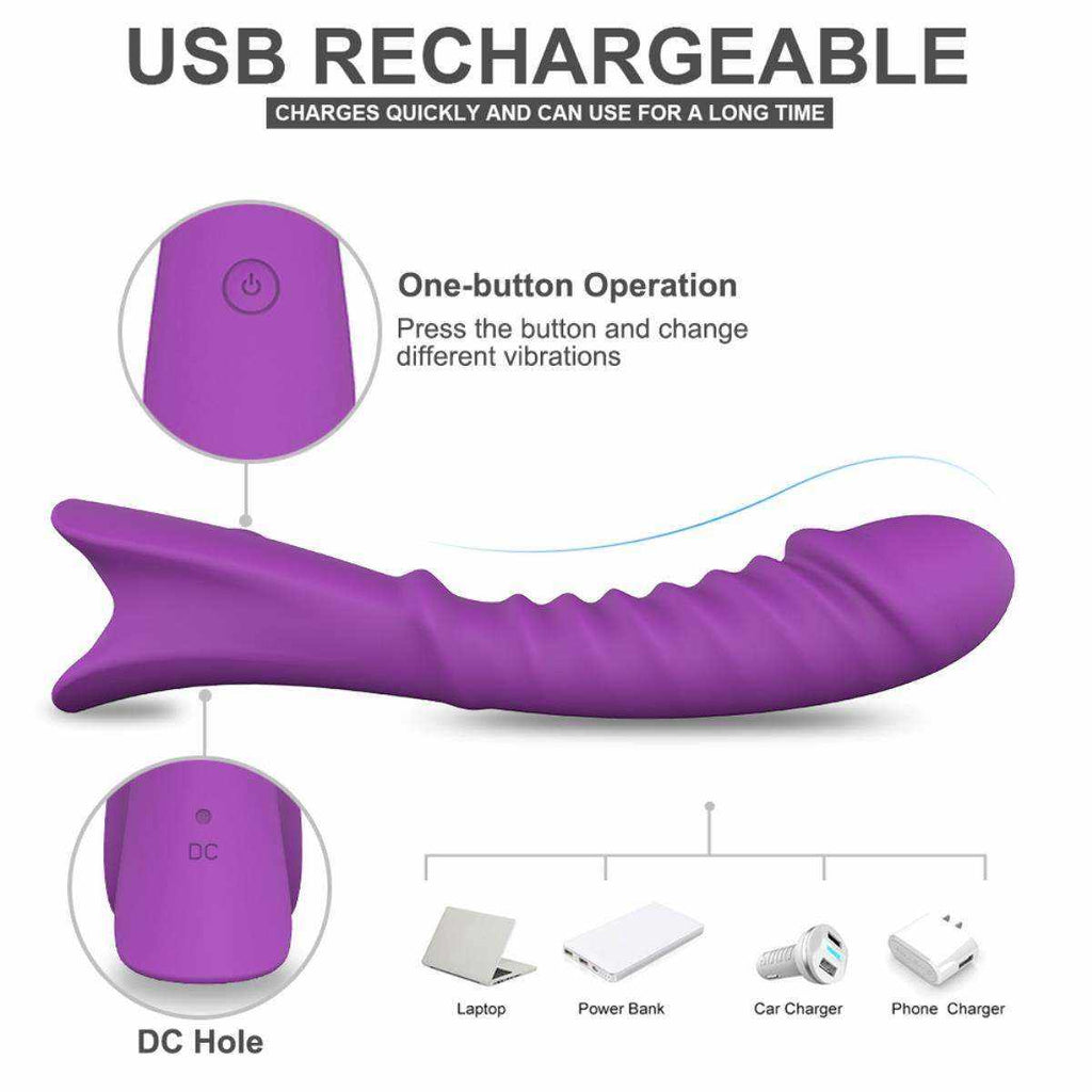 Vibrador para Mujer morado de silicona y ABS, con cuerpo estriado, botón único de control y puerto de carga USB.